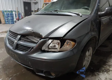 2006 Dodge Grand Caravan Sxt from USA, damaged, VIN 2D4GP44L46R806852